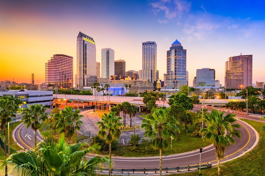 the city skyline of Tampa, Florida